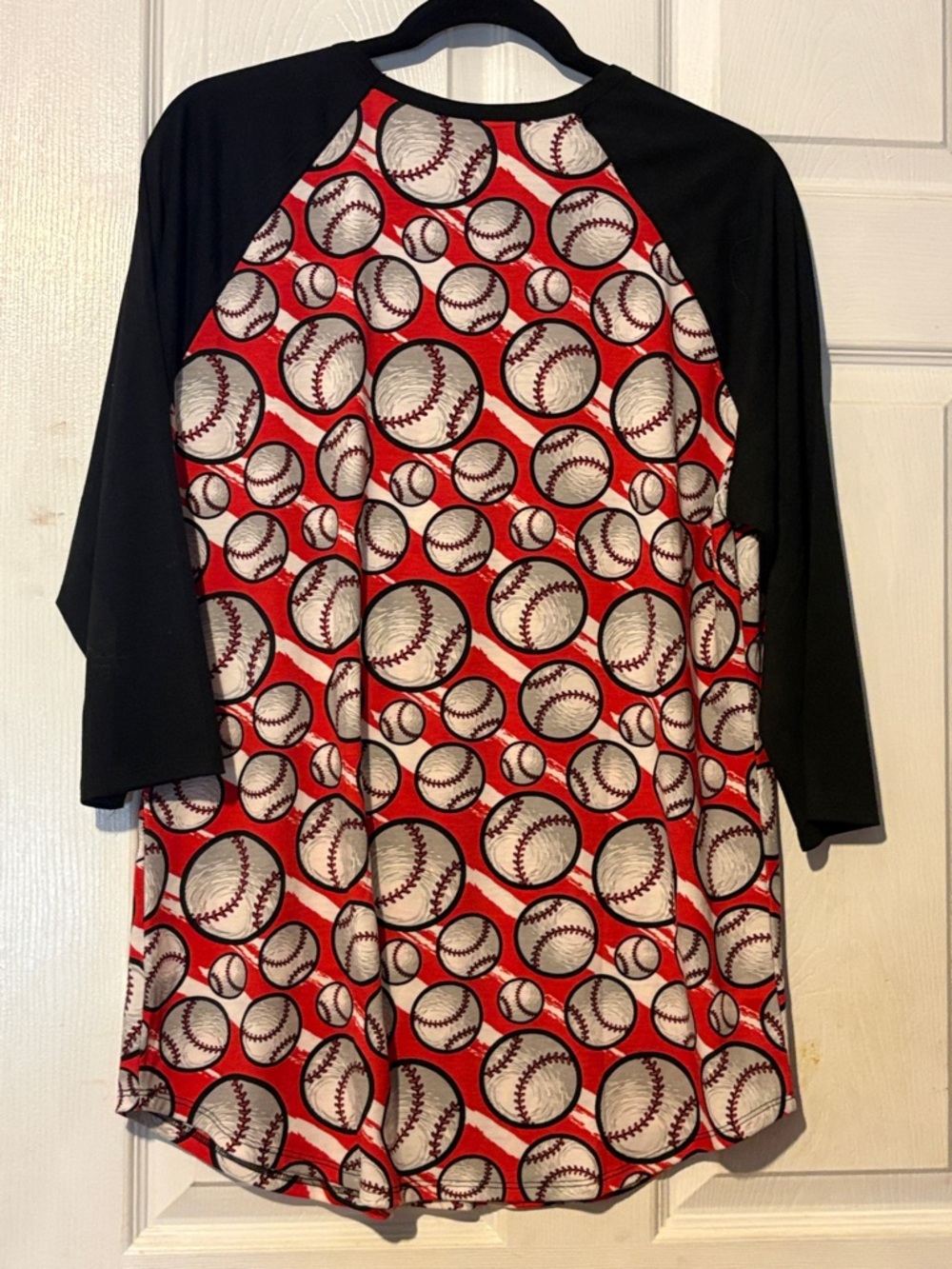 LuLaRoe Red & Black Baseball Print Raglan Tee - Picture 2 of 3